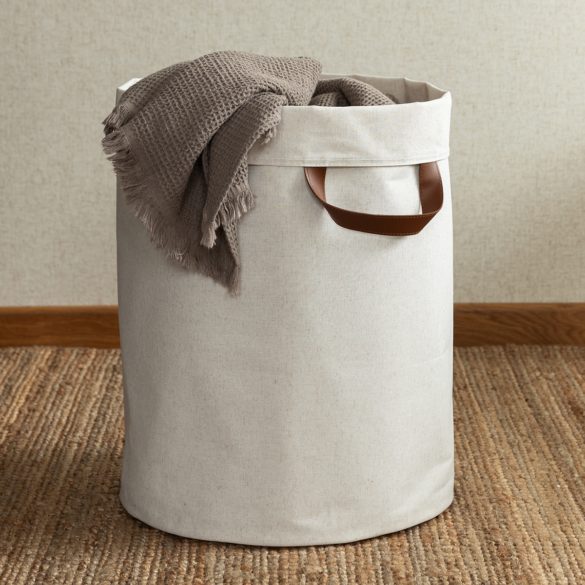 Stylish and Practical Storage Basket – Bigso